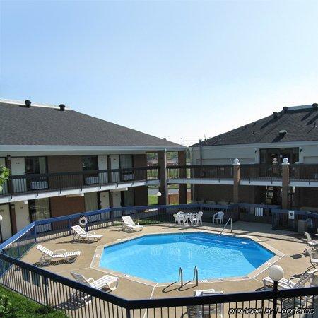 Walking Horse Lodge Lewisburg Facilities photo